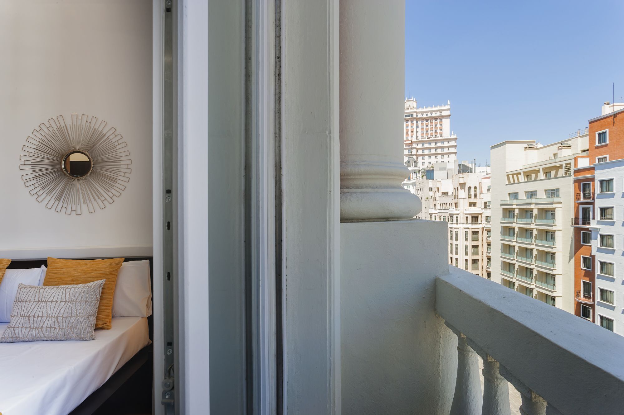 Dobo Rooms Gran Via Apartments Madrid Exterior foto